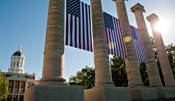 American-flags-mu-columns-sunshine