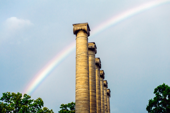 Rainbow-mizzou-columns