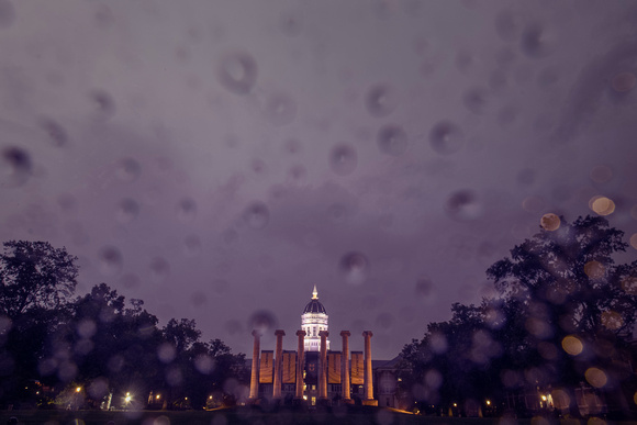 Mizzou-Columns-rainy-night