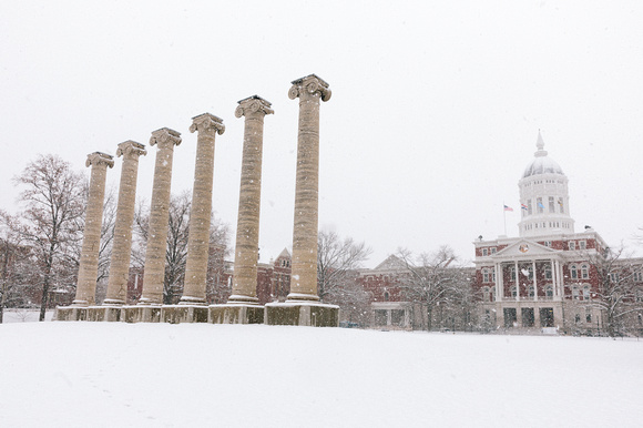 Mizzou-Campus-Columns-winter-snow