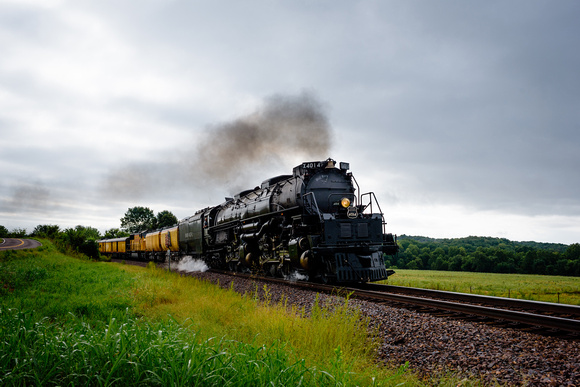 Union-Pacific-Big-Boy-Locomotive-Blowing-Steam