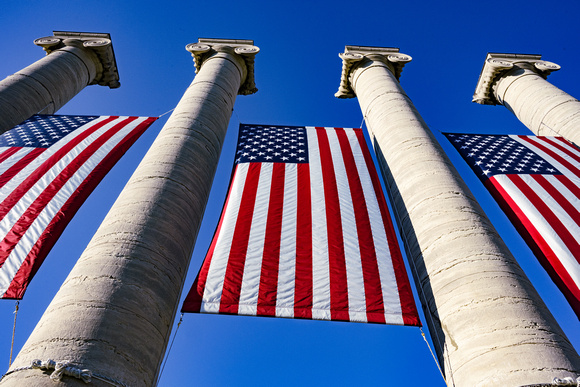 Amercian-Flags-Hanging-Mizzou-Columns-1